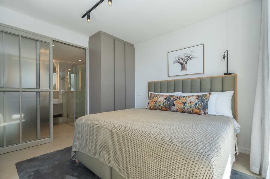 To Let 3 Bedroom Property for Rent in Green Point Western Cape
